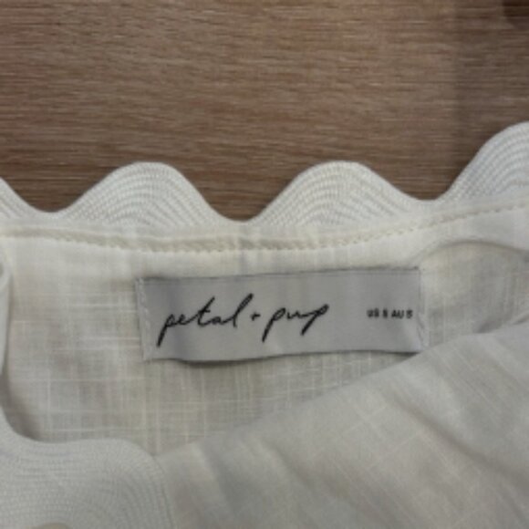 Petal & Pup Elegant White Eyelet Dress – Size Small - Picture 2 of 3